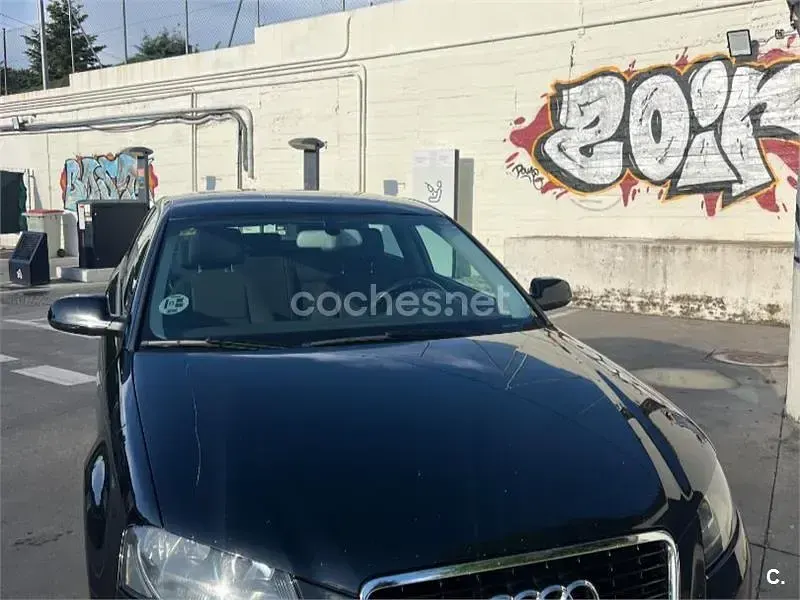 Usado Audi A3 Attraction 105 HP (77 kW) 2012 Preto Citadino