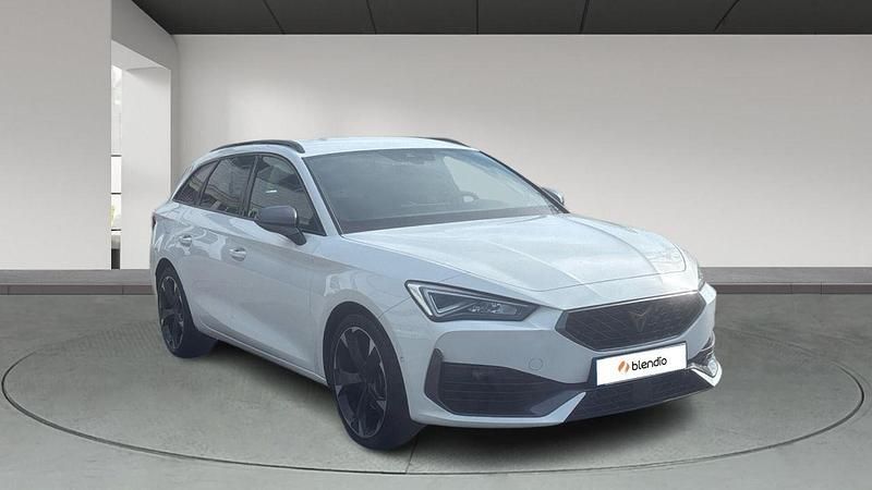Usado Cupra Leon 150 CV (110 kW) 2023 Blanco