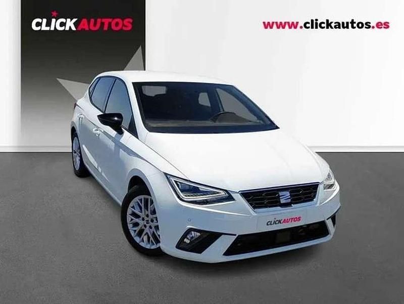 Usado Seat Ibiza FR 116 CV (85 kW) 2025 Blanco Utilitario