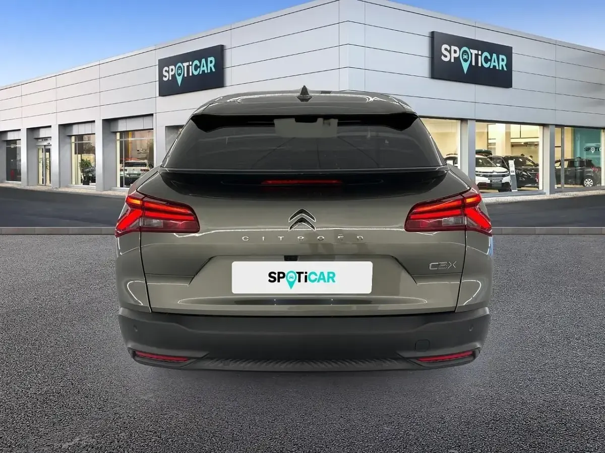 Usado Citroën C5 X Feel 130 CV (95 kW) 2022 Gris Familiar