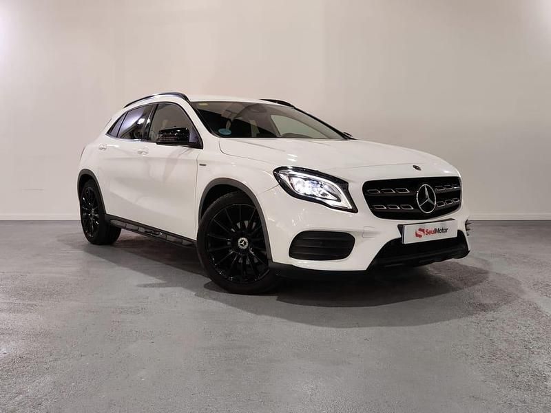 Blanco Usado 2017 Mercedes GLA200 AMG line SUV | 23.299 € (Precio justo) - Imagen 1/4