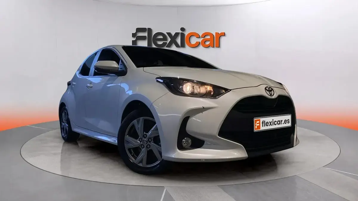 Usado Toyota Yaris Hybrid Active 116 CV (85 kW) 2025 Berlina