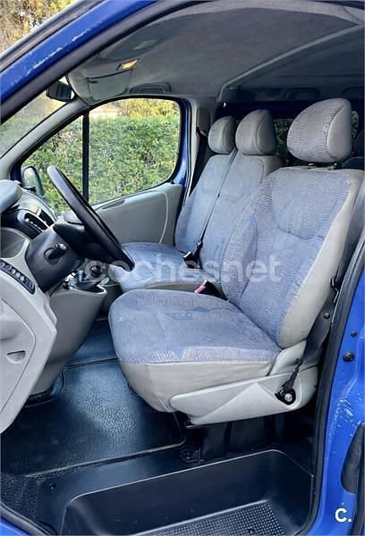 Usado Renault Trafic 150 CV (110 kW) 2024 Azul Monovolumen