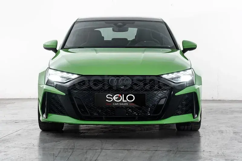 Usado Audi RS3 Ambiente 400 CV (294 kW) 2026 Verde Berlina