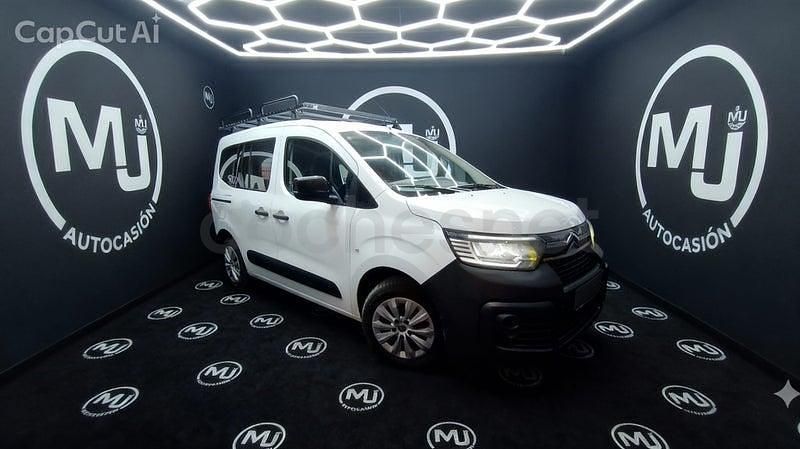Usado Renault Kangoo 95 CV (69 kW) 2022 Blanco Familiar