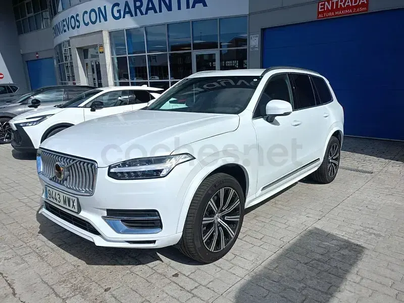 Usado Volvo XC90 Plus 250 CV (183 kW) 2024 Blanco SUV