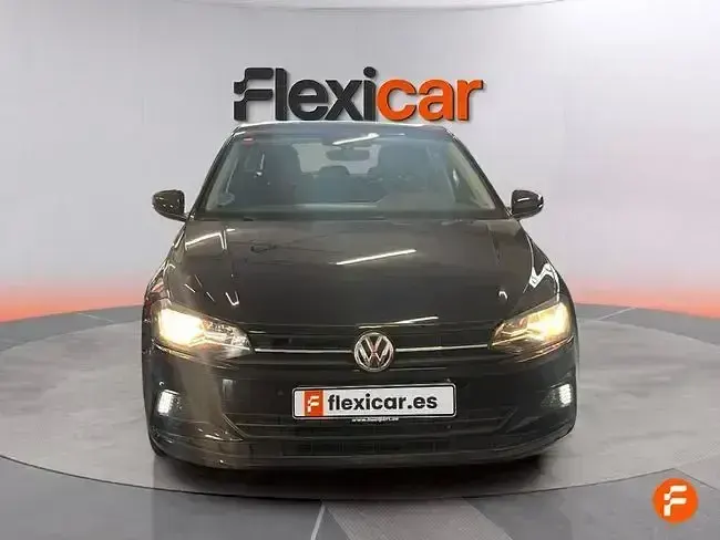 Usado VW Polo Advance 80 CV (58 kW) 2018 Negro Utilitario