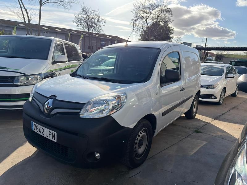 Usado Renault Kangoo 95 CV (69 kW) 2021 Blanco Monovolumen
