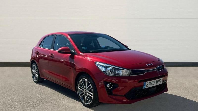 Usado Kia Rio Sport 100 CV (73 kW) 2023 Rojo