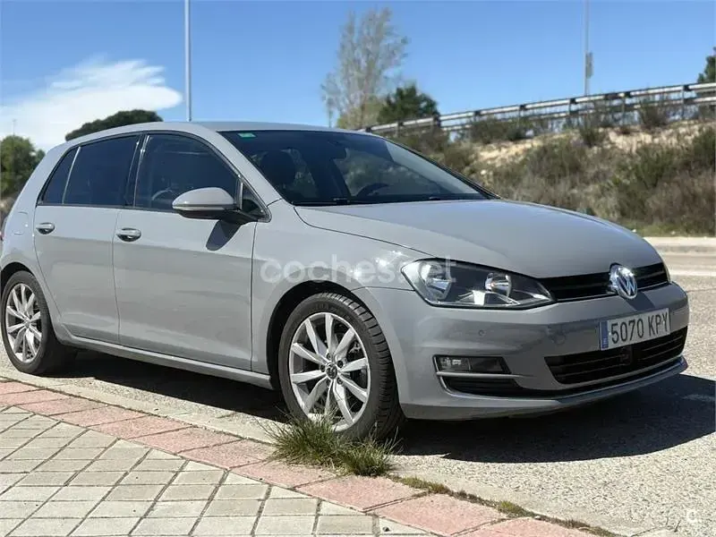 Usado VW Golf VII Sportline 150 CV (110 kW) 2013 Gris / plata Familiar