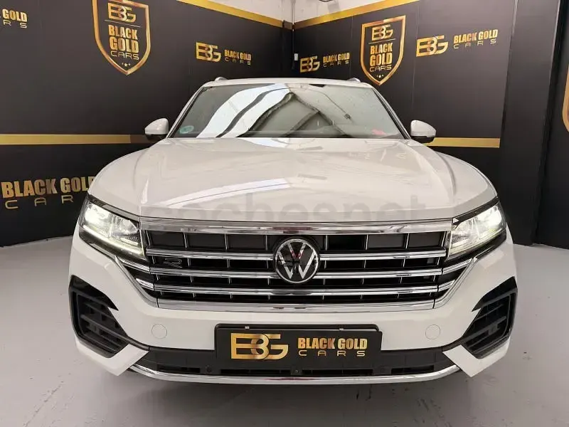 Käytetty VW Touareg 286 HP (210 kW) 2022 Valkoinen Katumaasturi