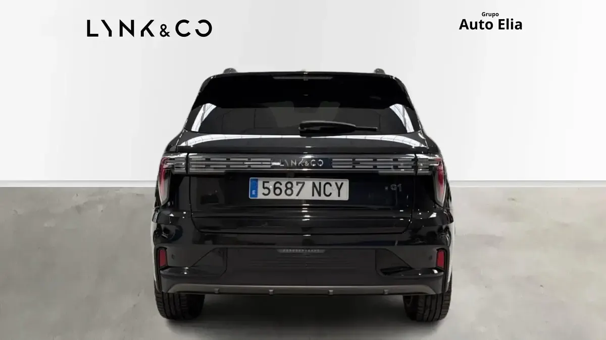 Usado Lynk & Co 01 279 CV (205 kW) 2025 Negro SUV