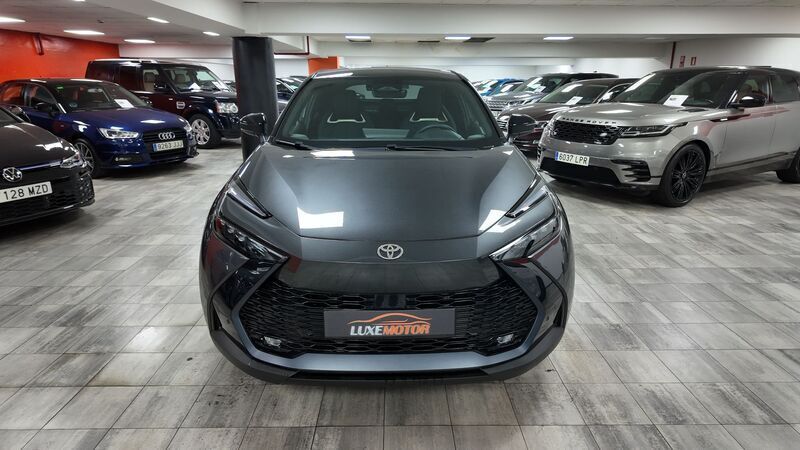 Gris / plata Nuevo 2025 Toyota C-HR Advance SUV | 38.990 € (Caro) - Imagen 1/4