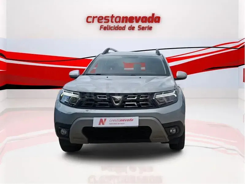 Usado Dacia Duster Prestige 100 CV (73 kW) 2021 Gris / plata SUV