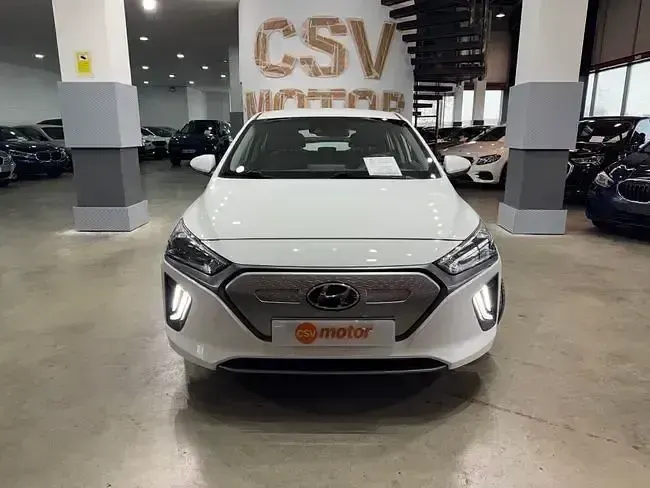 Usado Hyundai Ioniq 100 kW (137 CV) 2021 Blanco Utilitario