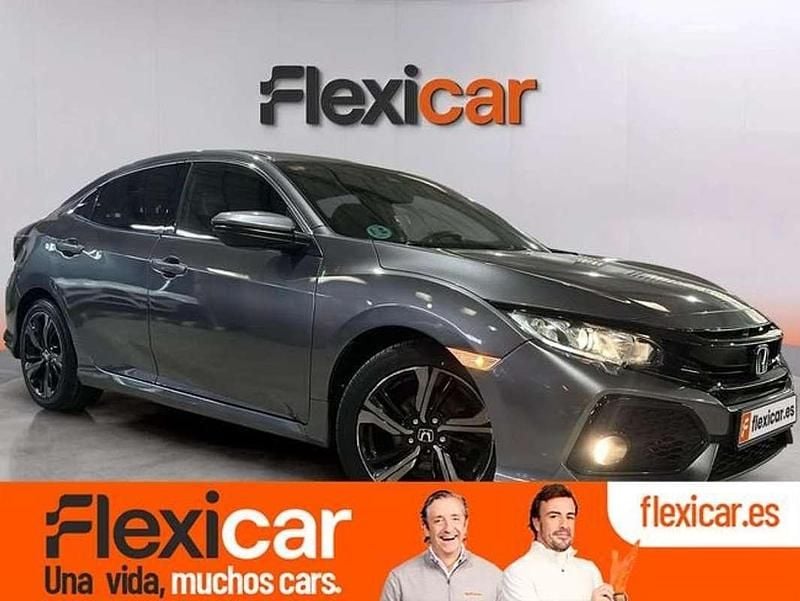 Usado Honda Civic Comfort 129 CV (94 kW) 2019 Gris Utilitario