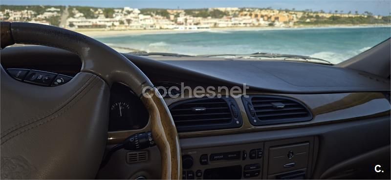 Usado Jaguar S-Type 281 CV (206 kW) 2000 Amarillo Berlina