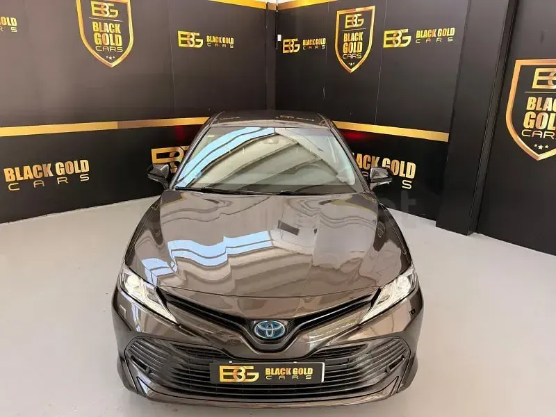 Usado Toyota Camry Advance 218 CV (160 kW) 2020 Marrón Berlina