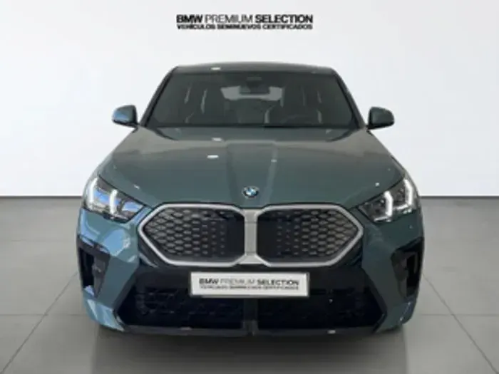 Usado BMW iX2 Comfort Edition 150 kW (204 CV) 2026 Verde SUV