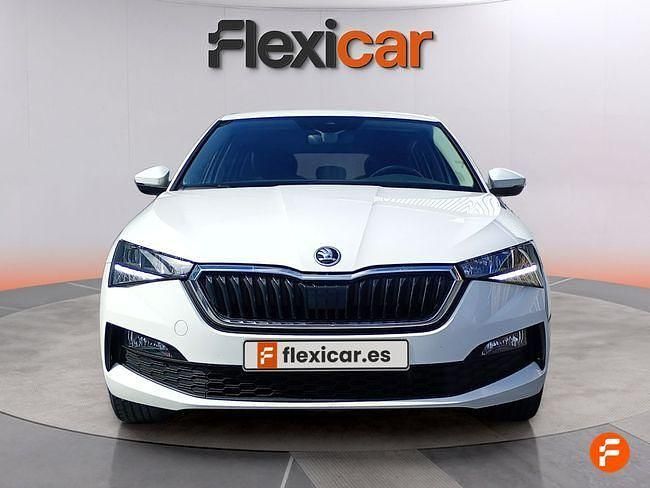 Usado Skoda Scala Ambition 110 CV (80 kW) 2023 Blanco Utilitario