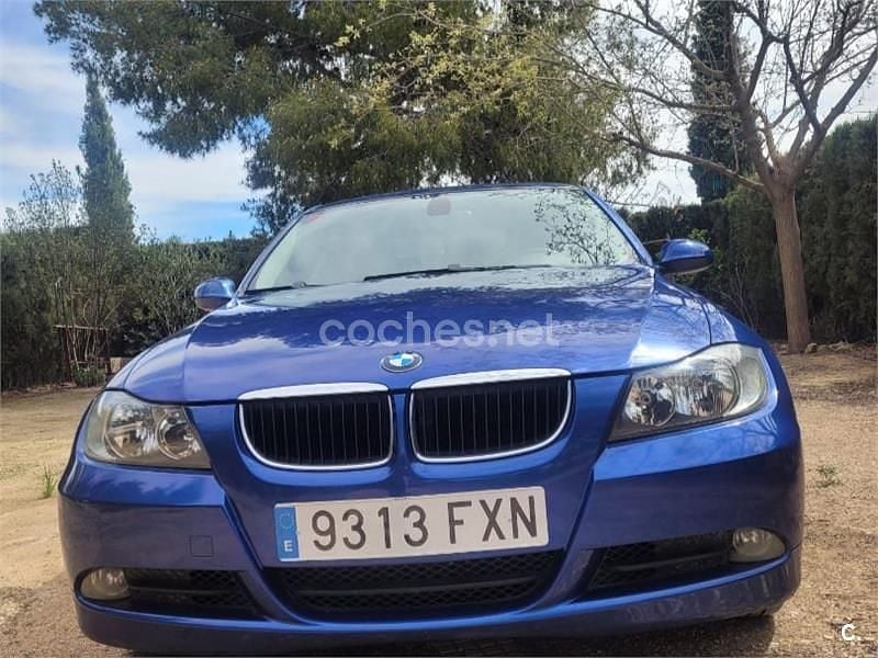 Usado BMW 318 122 CV (89 kW) 2007 Azul Berlina