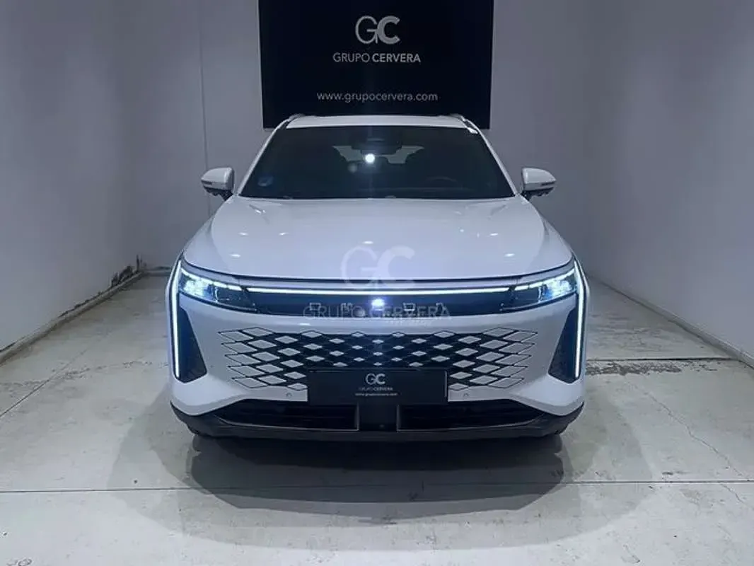 Nuevo Omoda 9 537 CV (394 kW) 2026 Blanco SUV