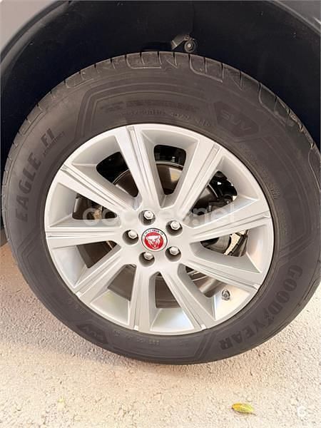Usado Jaguar E-Pace SE 200 CV (147 kW) 2019 Blanco SUV