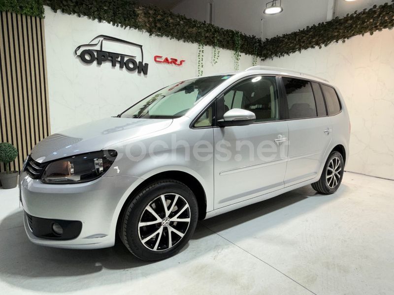 Gris / plata Usado 2012 VW Touran Advance Monovolumen | 9490 € (Buen precio) - Imagen 1/4