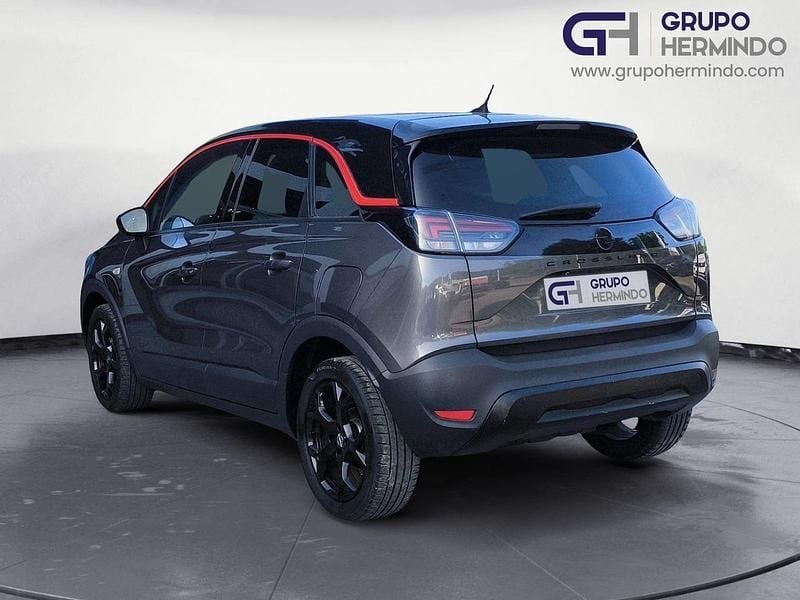 Usado Opel Crossland S 110 CV (80 kW) 2023 Gris / plata SUV