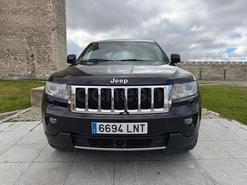 Käytetty Jeep Grand Cherokee Overland 241 HP (177 kW) 2012 Musta Katumaasturi
