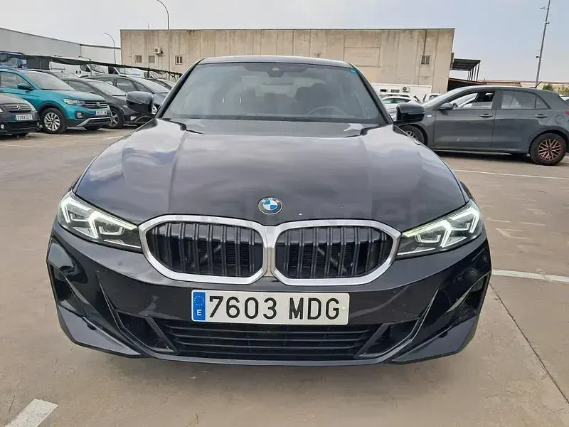 Usado BMW 320 Sport Line 190 CV (139 kW) 2023 Negro Berlina