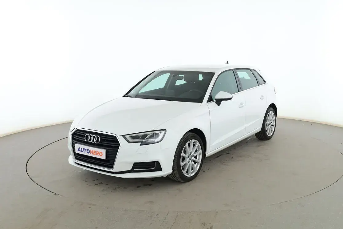 Usado Audi A3 Sportback Design 116 CV (85 kW) 2018 Utilitario