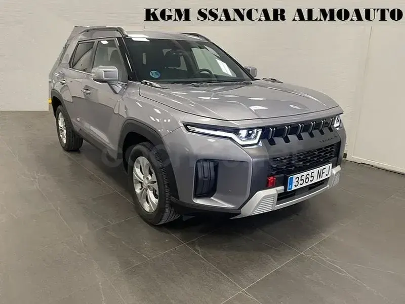 Usado KGM Torres 204 CV (150 kW) 2025 Gris / plata SUV