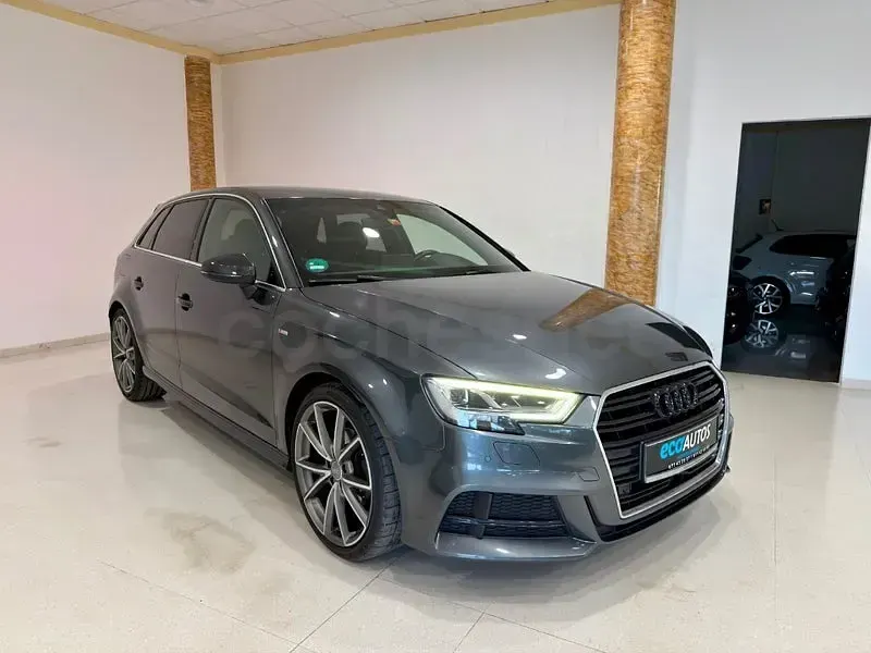 Usado Audi A3 S-Line 150 CV (110 kW) 2017 Gris / plata Berlina