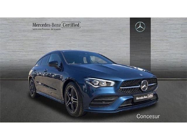 Usado Mercedes CLA250e Shooting Brake AMG line 218 CV (160 kW) 2021 Azul denim Familiar