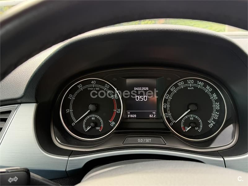 Usado Skoda Fabia Ambition 95 CV (69 kW) 2020 Azul Berlina