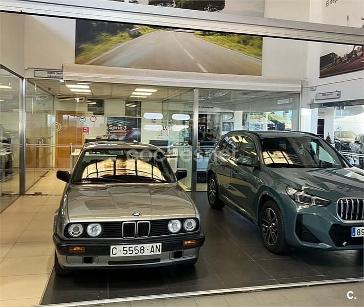 Usado BMW 318 115 CV (84 kW) 1989 Gris / plata Berlina