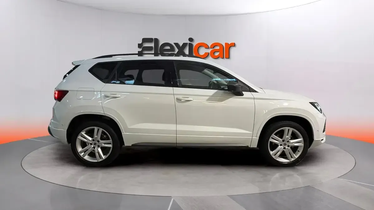 Usado Seat Ateca FR 150 CV (110 kW) 2024 Blanco SUV
