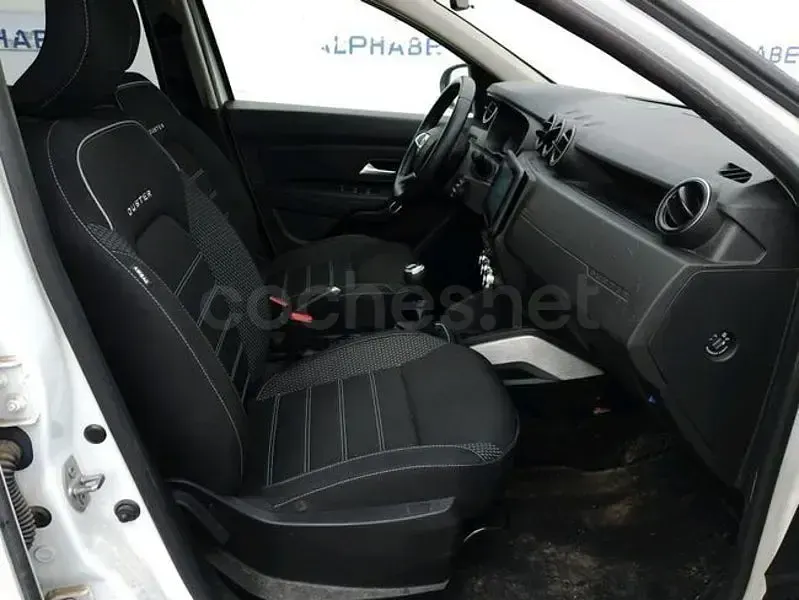 Usado Dacia Duster Journey 115 CV (84 kW) 2023 Rojo SUV