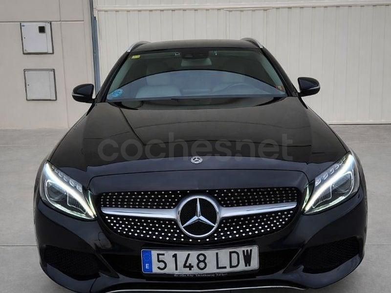 Używany Mercedes C200 150 KM (110 kW) 2018 Czarny Kombi