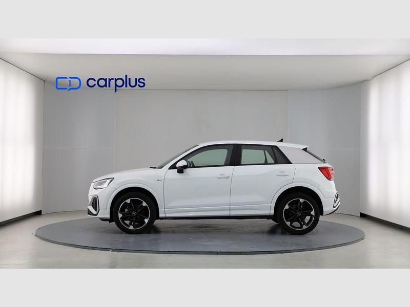 Usado Audi Q2 S-Line 150 CV (110 kW) 2022 Blanco ibis SUV