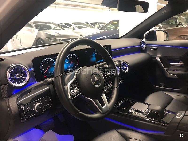 Usado Mercedes A180 109 CV (80 kW) 2018 Blanco Berlina