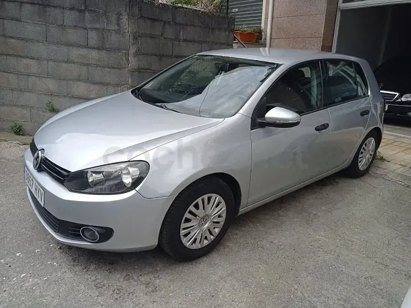 Usado VW Golf VI 105 CV (77 kW) 2010 Gris / plata Utilitario