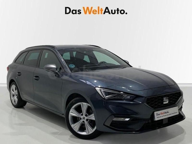 Usado Seat Leon FR 150 CV (110 kW) 2024 Gris Familiar