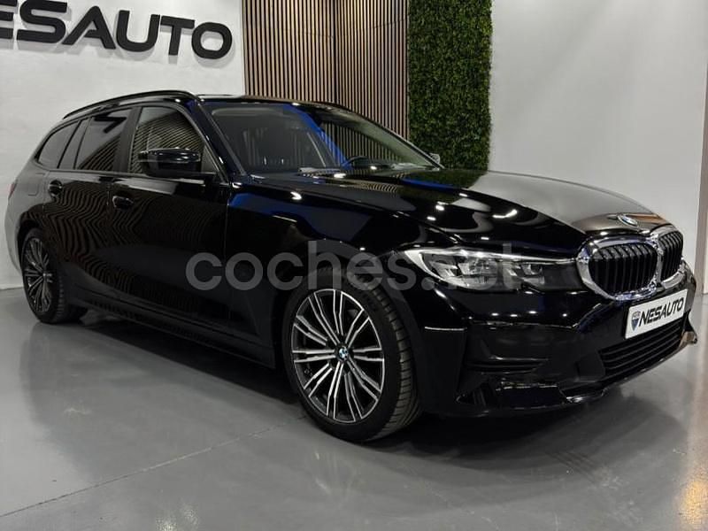 Usado BMW 320e 190 CV (139 kW) 2020 Negro Familiar