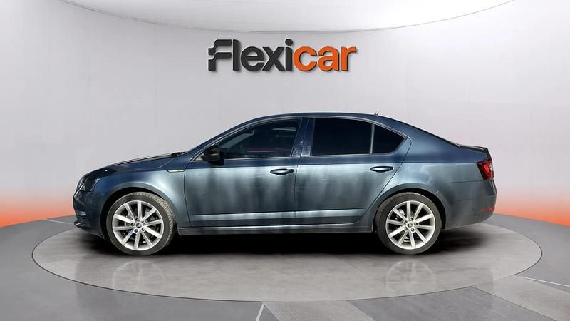 Usado Skoda Octavia Ambition 150 HP (110 kW) 2020 Preto Citadino