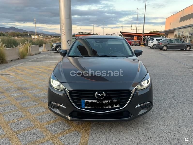 Gris / plata Usado 2017 Mazda 3 Style Berlina | 14.500 € (Precio justo) - Imagen 1/4
