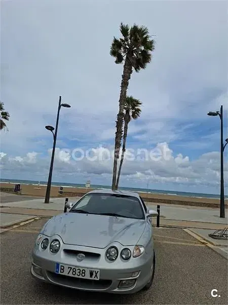 Usado Hyundai Coupé 114 CV (83 kW) 2000 Gris / plata Coupe