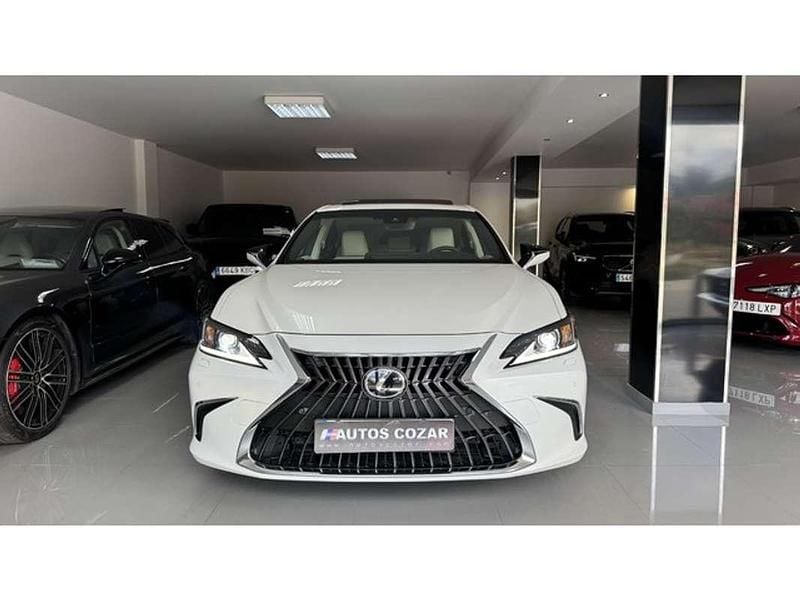 Usado Lexus ES300 218 CV (160 kW) 2024 Blanco Berlina