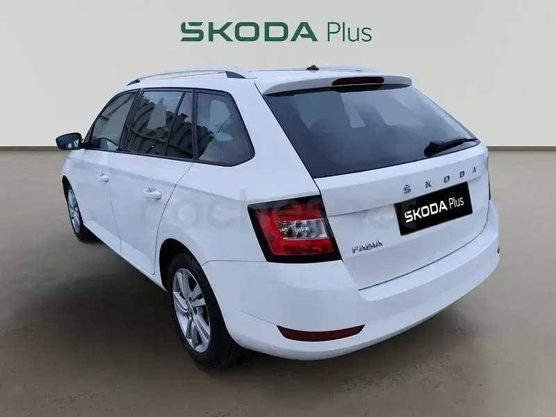 Usado Skoda Fabia Ambition 95 CV (69 kW) 2021 Blanco Utilitario
